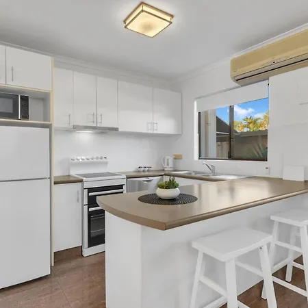 10 Noosa Sound Villa Exterior photo