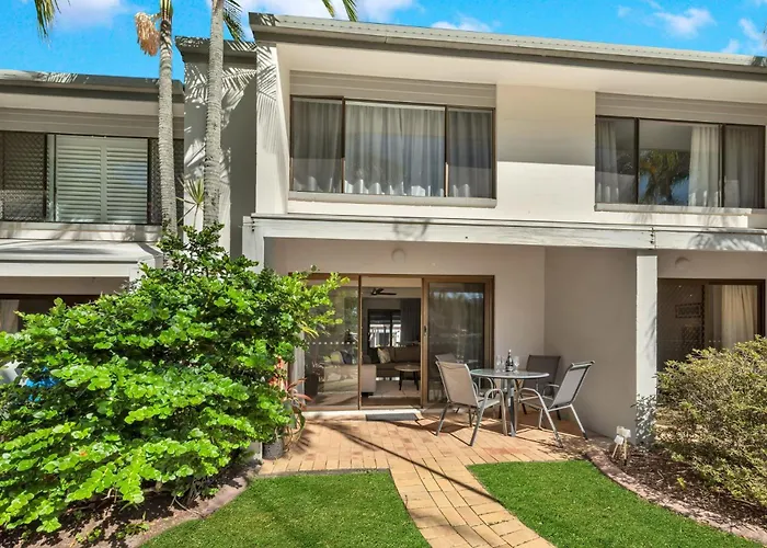 10 Noosa Sound